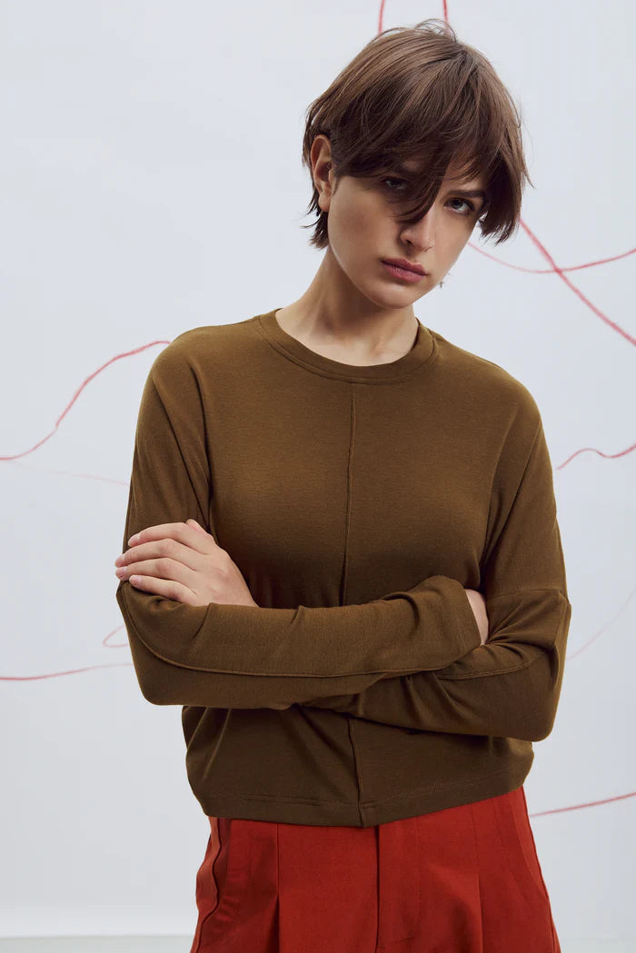 Eve Gravel Kapes Top in Khaki