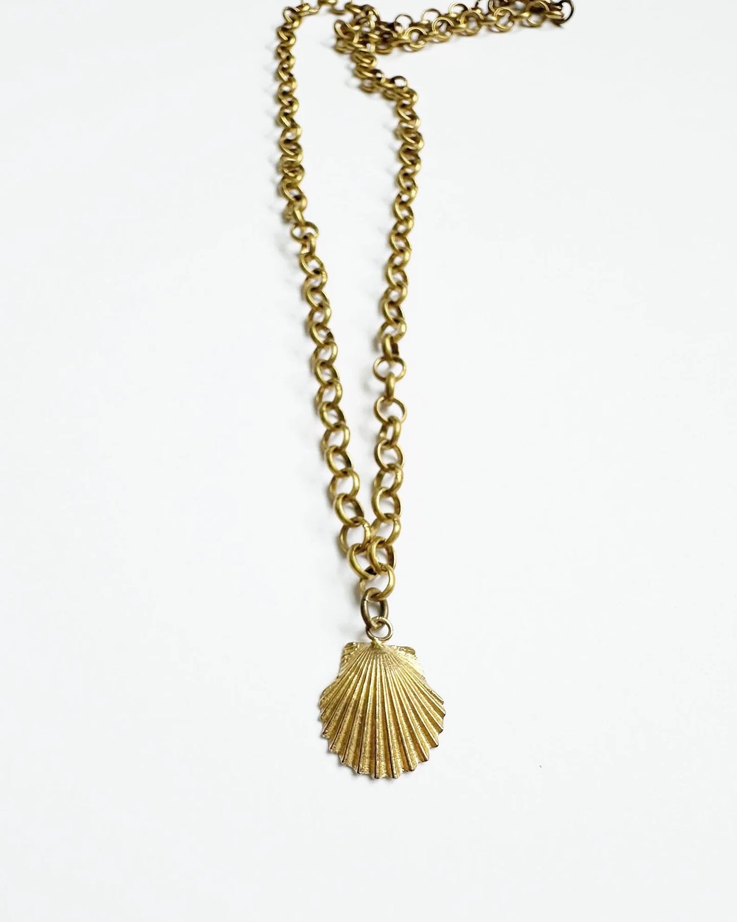 Scallop Shell Charm Necklace