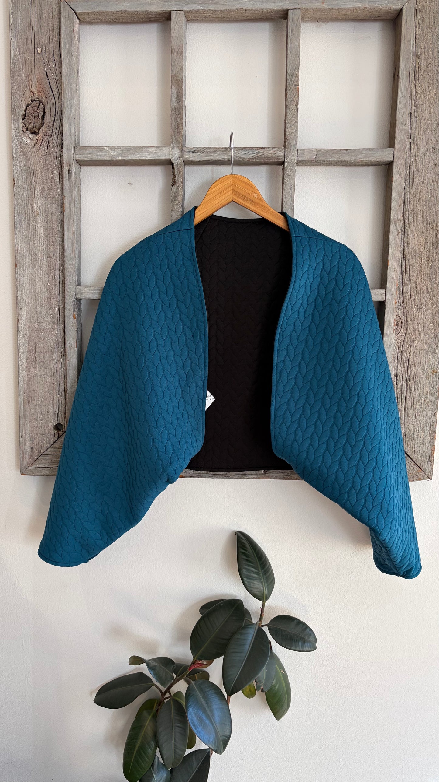 Quilted Bolero in Black/Teal