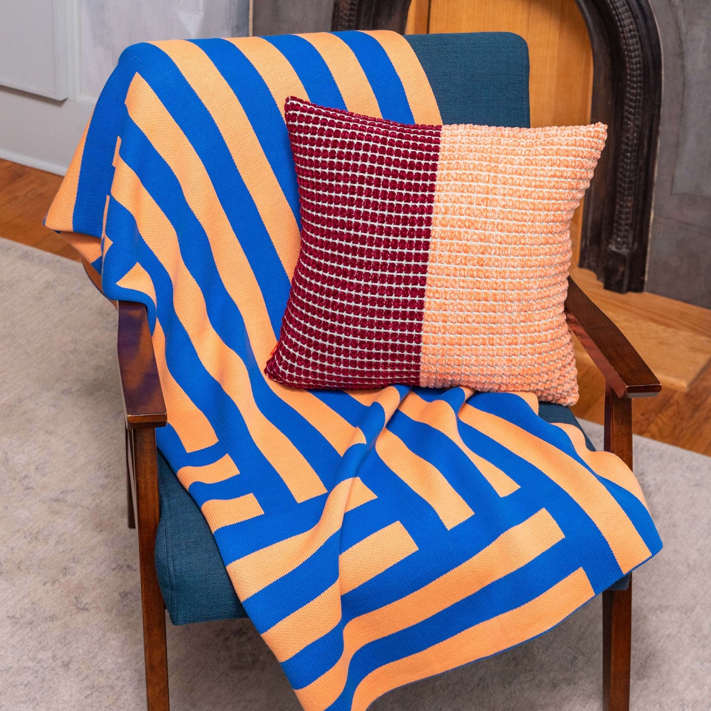 Columns Throw - Cobalt