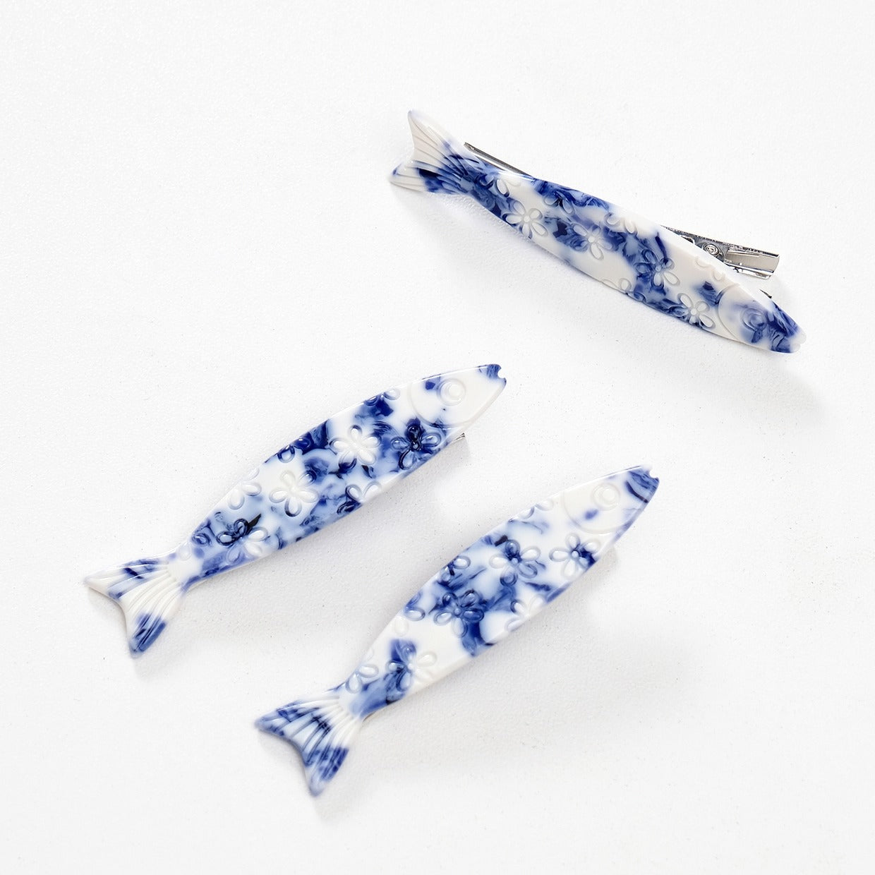 Blue Floral Sardine Clip