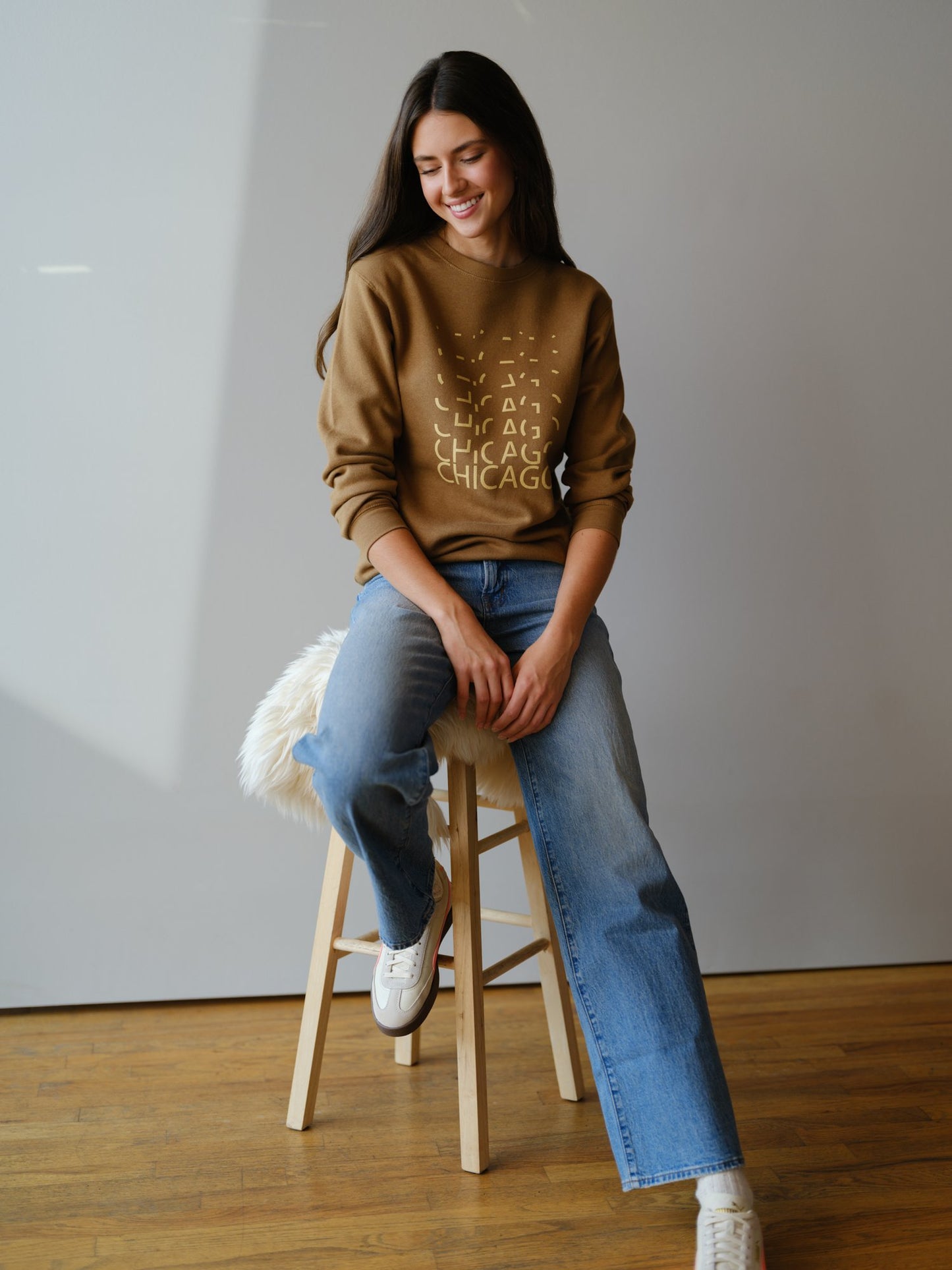 Chicago Lights Crewneck Sweatshirt in Camel