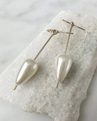 Large Teardrop Pearl Drop Earring