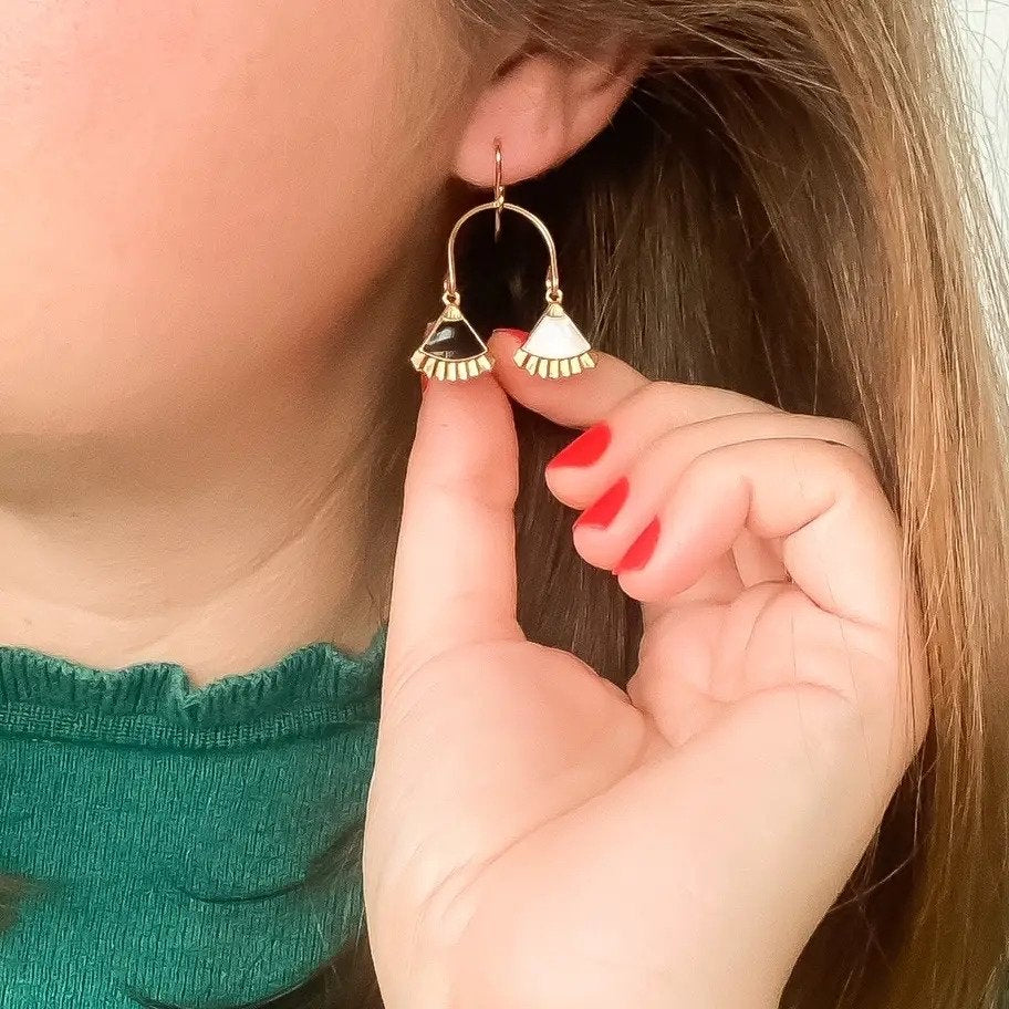 Peplum Swing Earrings in Pearl and Black