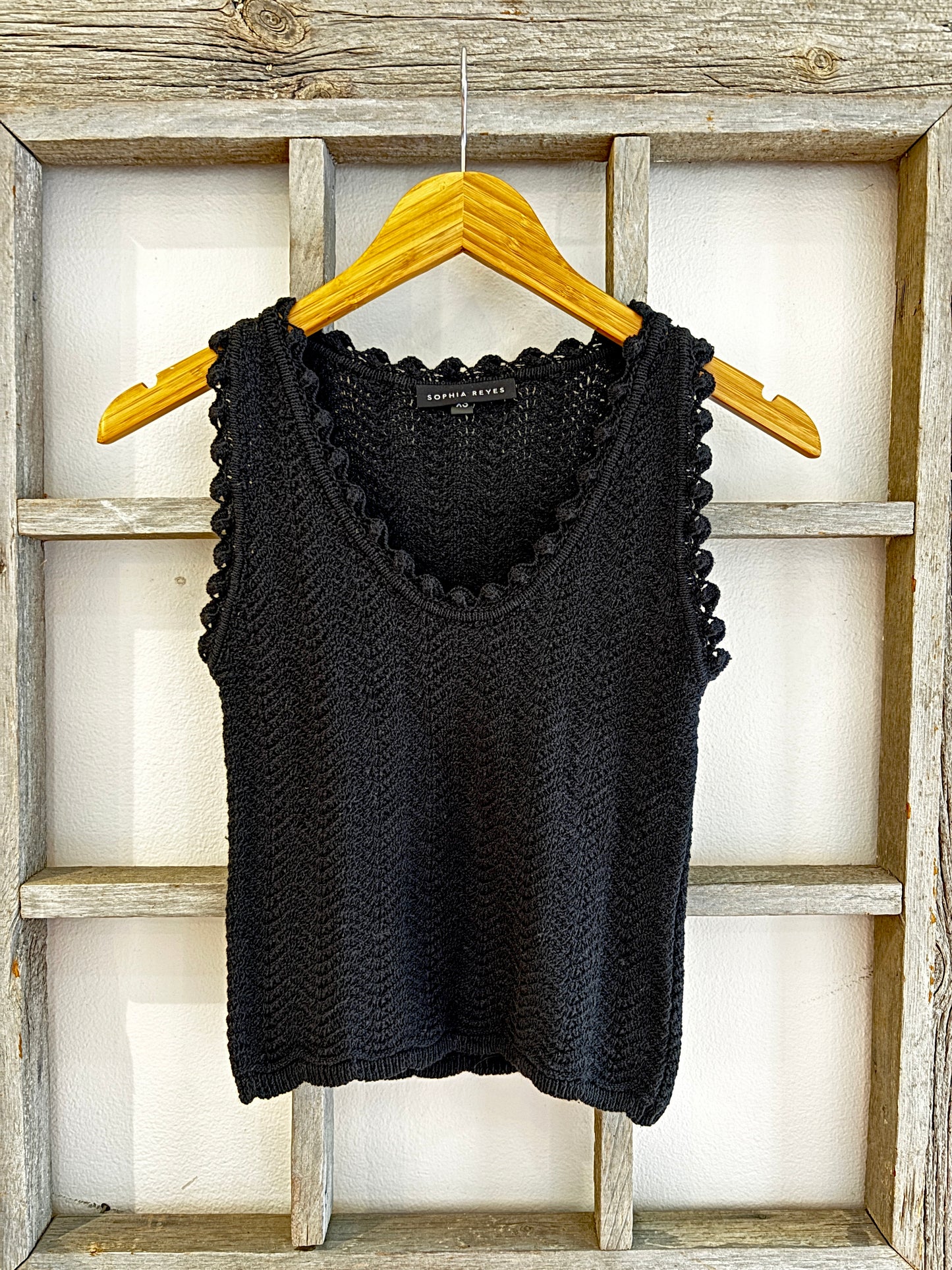 Knit Scallop Top in Black