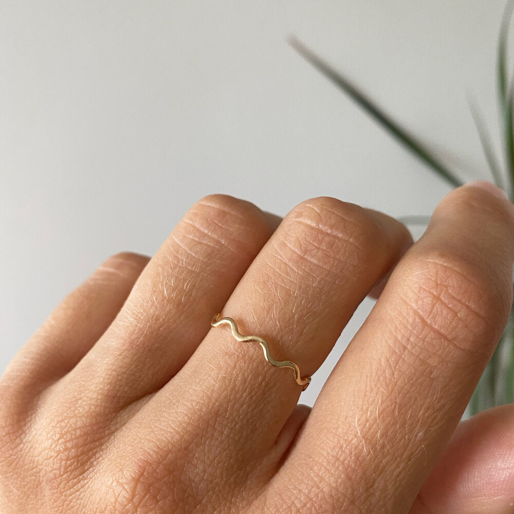 Wavy Ripple Stacking Ring