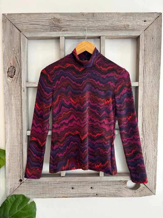 Mockneck Top in Groovy Baby