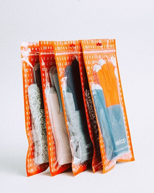 Colorblock Knit Touchscreen Gloves (Black + Gray)