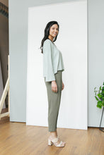 Ribbed Tulip Jogger Pants in Olive