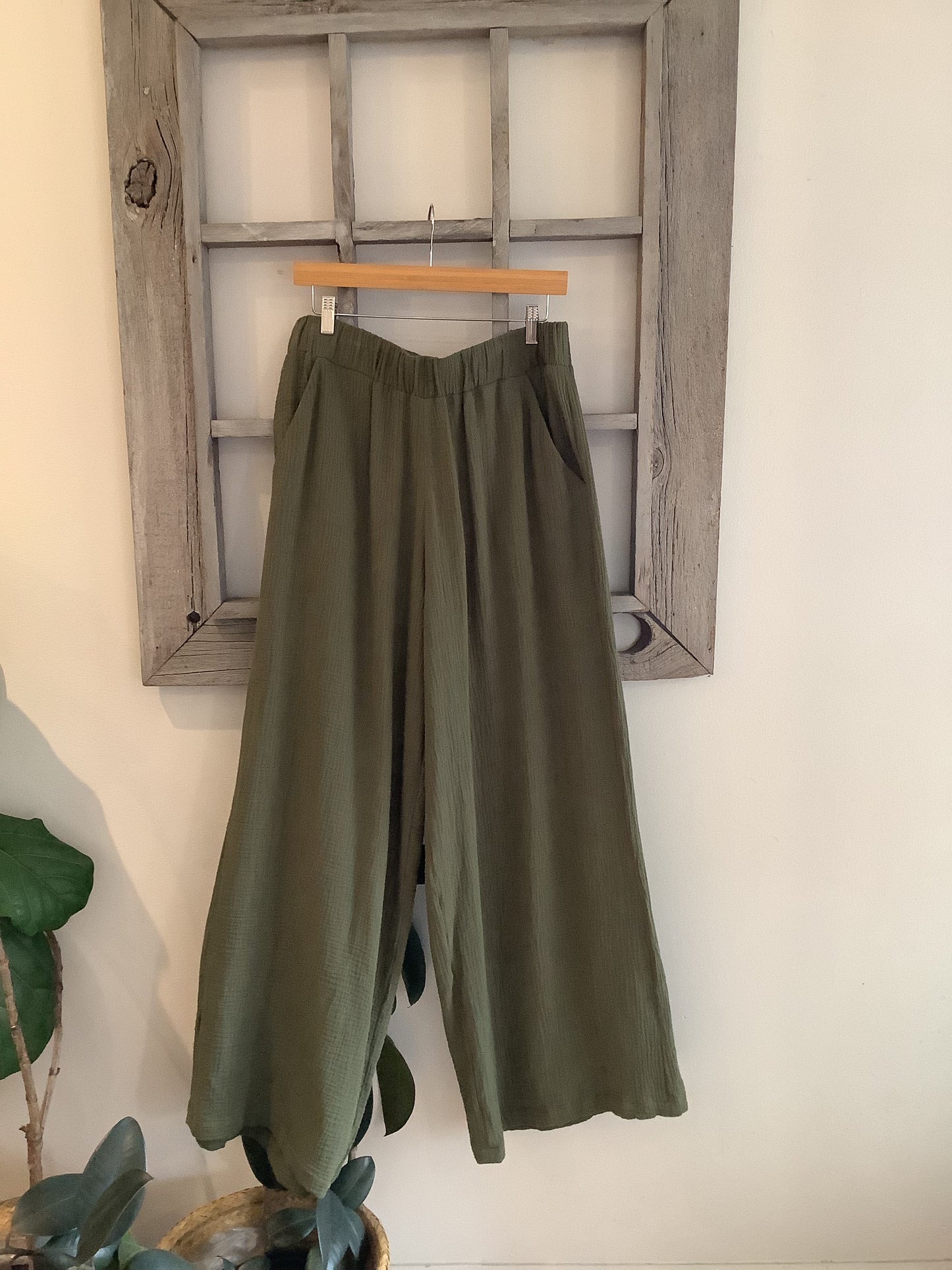 Luzon Pants - Olive Green