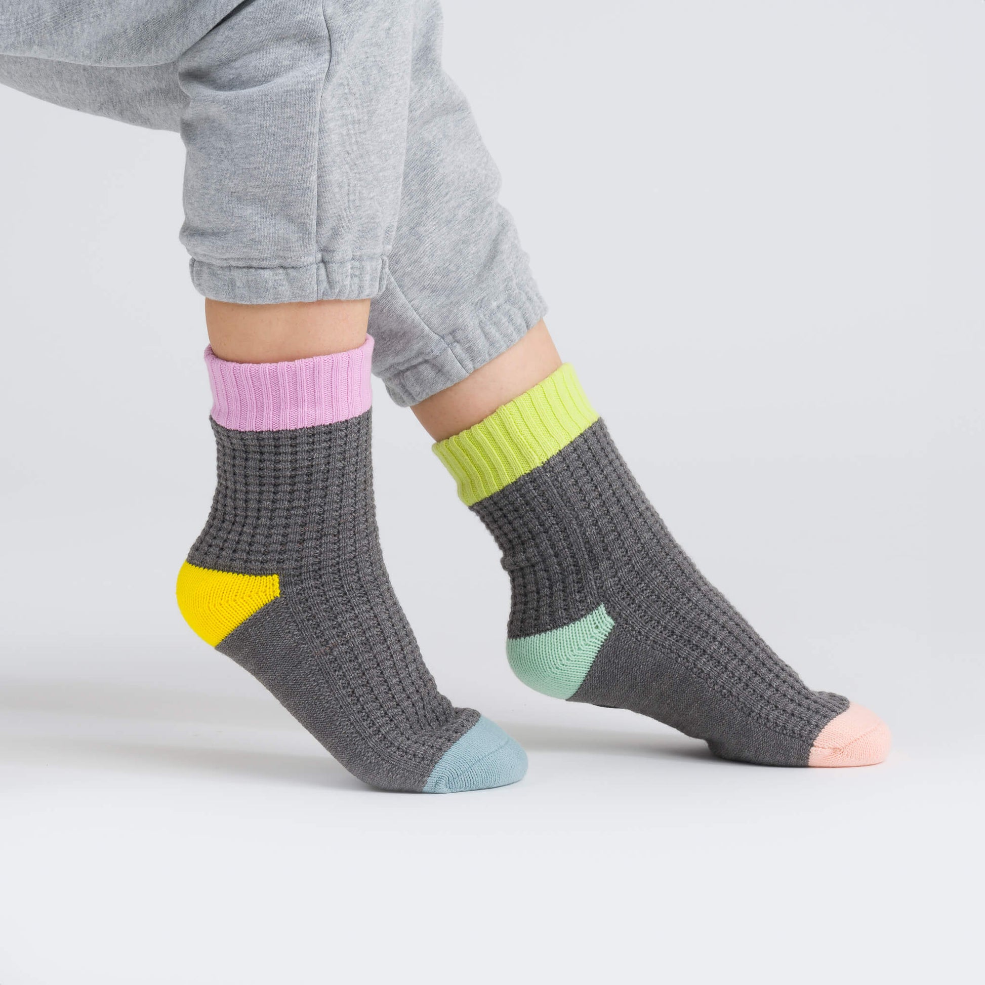 Spot Knit House Socks - Grey