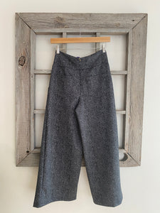 Henri Wide Leg Cropped Trousers in Gray Speckles
